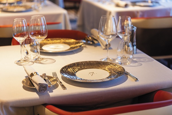 Regent Seven Sea Cruises Seven Seas Grandeur Prime 7 1.jpg